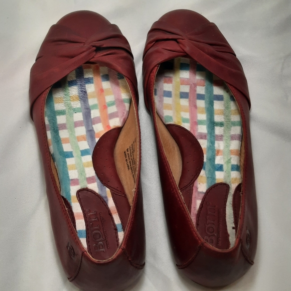 Born “Lilly” Red Leather Ballet Flats Size 8 - Picture 8 of 8